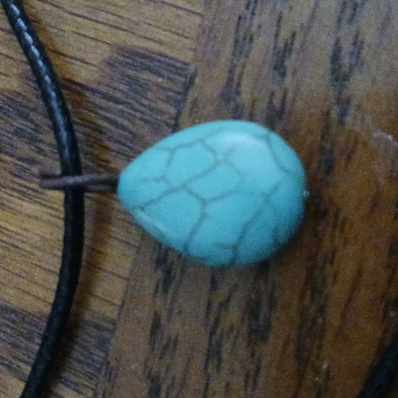 Never worn Womans stone three tier necklace - Picture 3 of 13